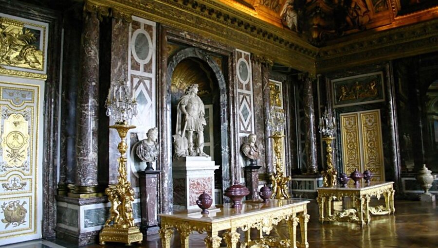 From Paris: Versailles Guided Tour with Skip-the-Line Entry - Gardens After the Palace: Time to Breathe and the Fountain Show Option