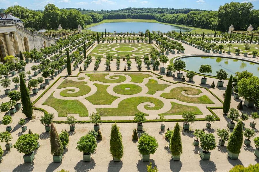 From Paris: Versailles Guided Tour with Skip-the-Line Entry - Practical Tips That Make the Day Smoother