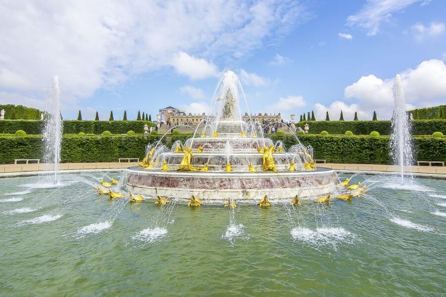 From Paris: Versailles Palace & Gardens with Transportation - Should You Book This Versailles Palace and Gardens Tour With Transportation?