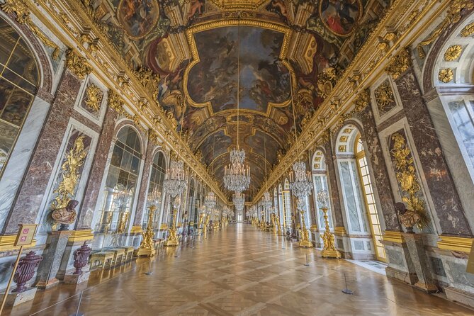 From Paris: Versailles Palace Guided Tour with Gardens Access - Value at $82.68: when this price makes sense