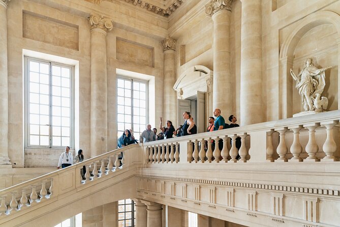 From Paris: Versailles Palace Live Tour with Gardens Access - Guide style and group size: what you can control