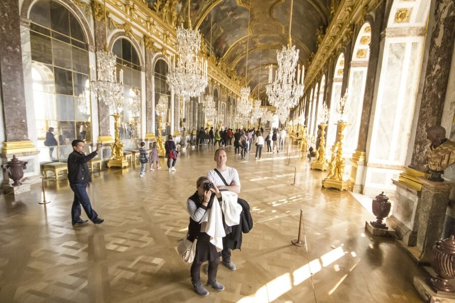 From Paris: Versailles Palace Self Guided & Gardens tickets - Hosts, bus comfort, and the small details that make it smooth