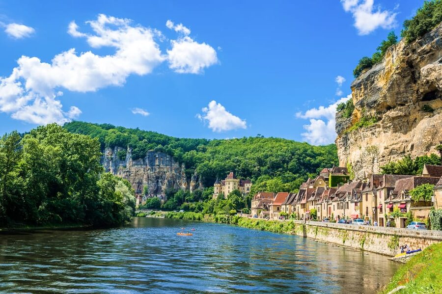 From Sarlat: Beynac & Domme Tour & Dordogne Boat Ride - What the $129 price feels like in real value