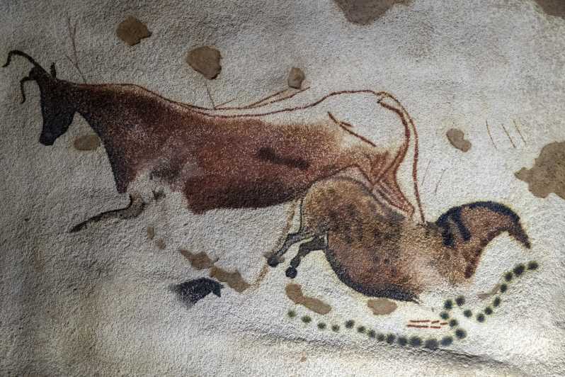 From Sarlat: Half-Day Skip-the-Line Lascaux IV Tour - Lascaux IV: what you’ll see inside the International Center