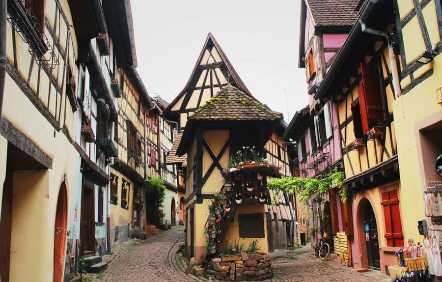 From Strasbourg: Castle, Riquewihr & Colmar Private DayTrip - Price and Value for $491 per Group Up to 4