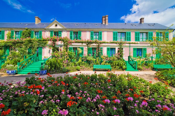 Giverny Monet’s Home and Gardens Half Day Tour from Paris - Meeting Point, Coach Ride, and What the Guide Covers