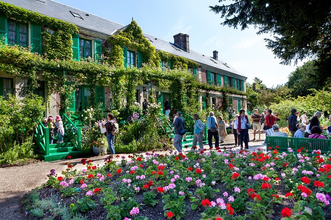 Giverny Monet’s Home and Gardens Half Day Tour from Paris - Photo Time at the Lily Ponds, Plus How Seasons Change the Feel