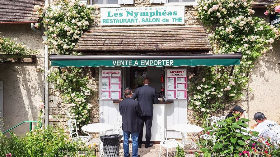 Giverny: Monet's House and Gardens Guided Tour - Skip-The-Line Entry: Turning Queues Into Garden Time