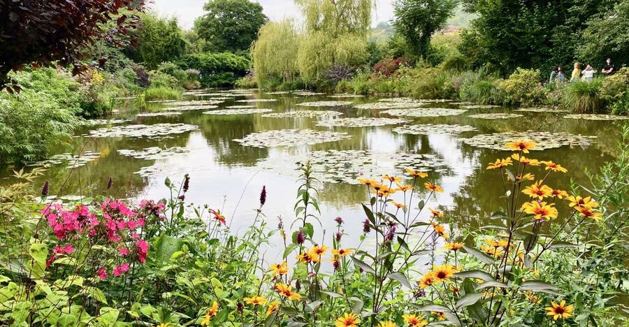 Giverny Versailles Trianon Small Group by Minivan from Paris - Why this Giverny and Versailles day works as a combo