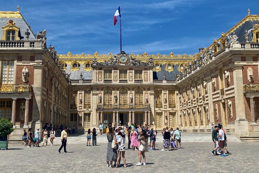 Giverny Versailles Trianon Small Group by Minivan from Paris - Timing, walking, and what to wear (this is a long day)