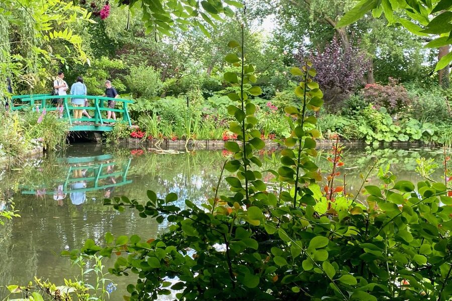 Giverny Versailles Trianon Small Group by Minivan from Paris - Price and value: what $347 buys you in real terms