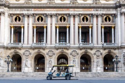 Golf Cart in Paris – Private Guided City Tour – Pickup Included