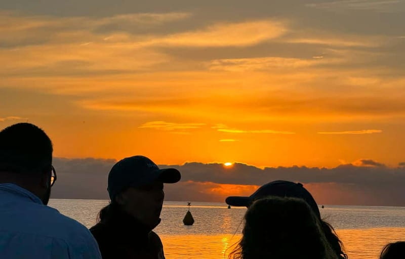 Golf Juan: Sunset Sailing Cruise with aperitif at the Island - What the included gear and amenities mean for your comfort