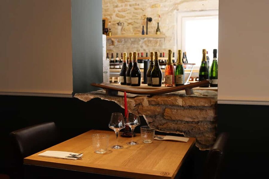 Historic Center of Dijon : Discovery Tasting Wine Burgundy - The 16th and 18th century cellar setting (and why it matters)