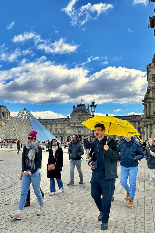 Historic Paris Walking Tour in English - Pont des Arts: the Seine, love legends, and photo-friendly walking