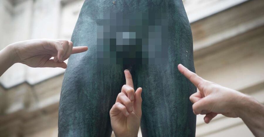 Historical and naughty tour of Lyon in french - Erotic Literature Excerpts, Read Like Performance
