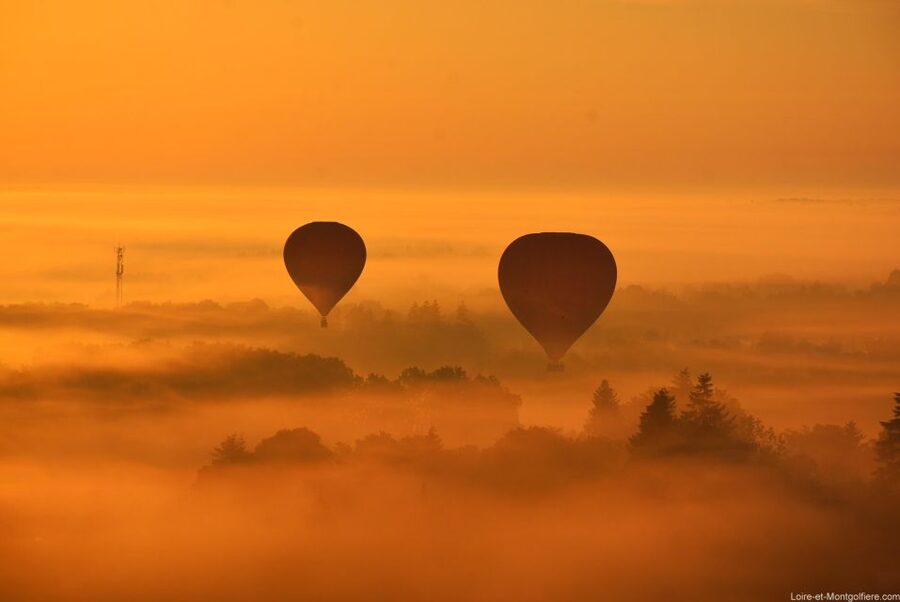 Hot Air Balloon Flight above the Castle of Chenonceau - The flight over the Loire: what one hour in the air is really like
