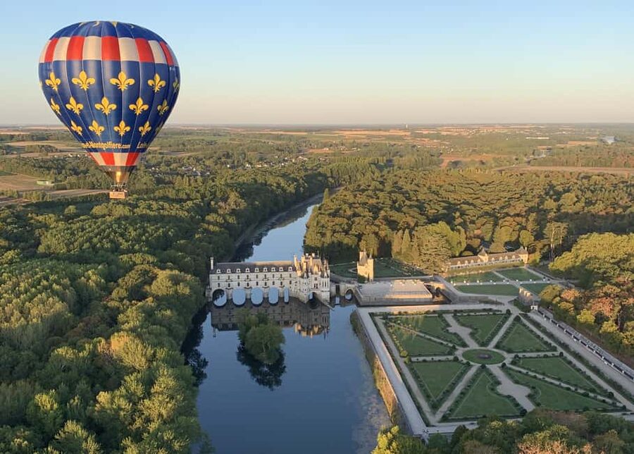 Hot Air Balloon Flight above the Castle of Chenonceau - Getting to the launch site near Saint Georges sur Cher