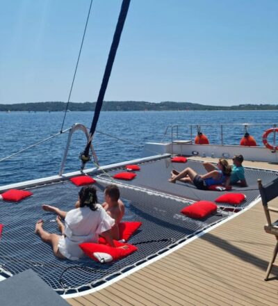 Hyères : Morning Discovery or Relaxing Afternoon cruise