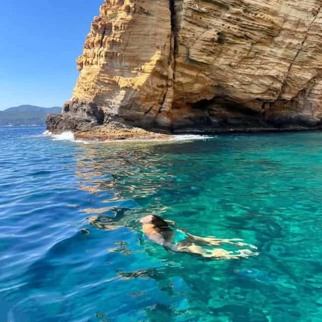 La Ciotat: Calanques Morning Boat Tour with Snorkeling - Key highlights at a glance