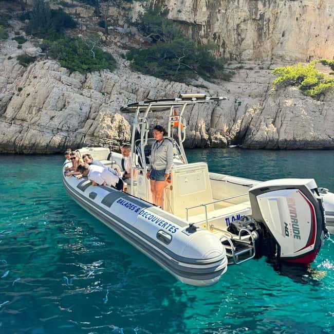 La Ciotat: Calanques Morning Boat Tour with Snorkeling - The morning route, from Île Verte to Figuerolles