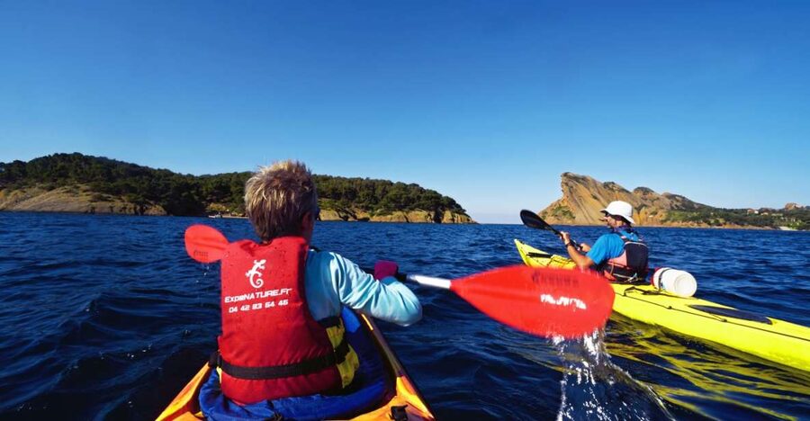 La Ciotat: Calanques National Park Guided Kayak Tour - Back to La Ciotat: welcome refreshments and the end-of-day glow