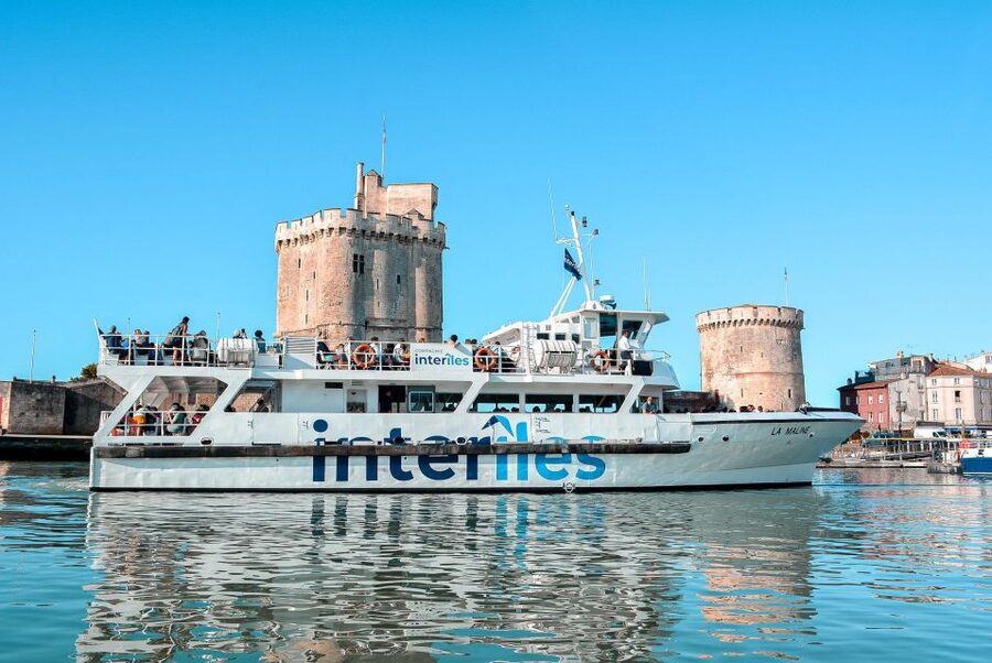 La Rochelle: Boat trip to Fort Boyard (2h00) - The Route: From La Rochelle Coast Views Toward Fort Boyard
