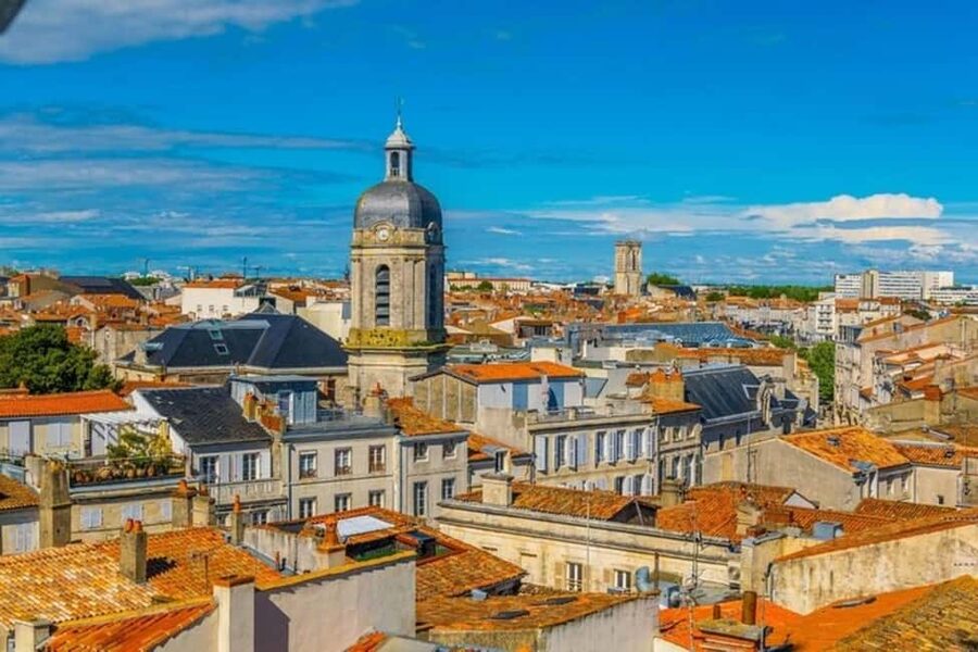 La Rochelle : Private Custom Walking Tour With a Local Guide - Why La Rochelle feels easier on a private walk