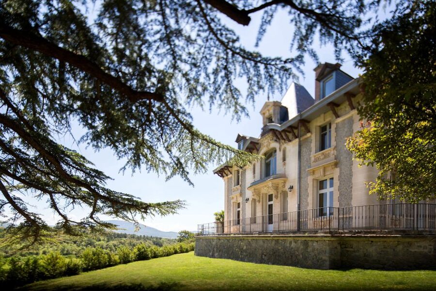 Languedoc: Tour and Tasting at Domaine de Baronarques - The 19th-century Château on the hill