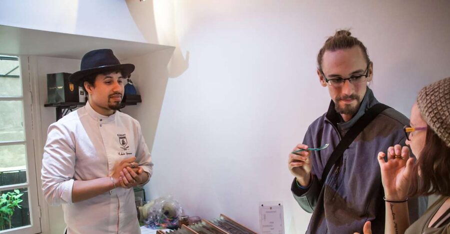 Le Marais: Pastry and Chocolate Food Tour - Chocolate and Ice Cream: The Stops That Make This Tour Worth It