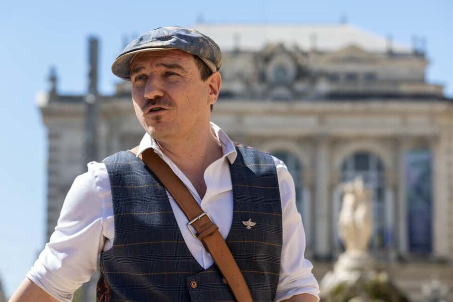 Legendary Montpellier: an interactive storytelling tour - Where the Ecusson story starts, Place Jean Jaurès