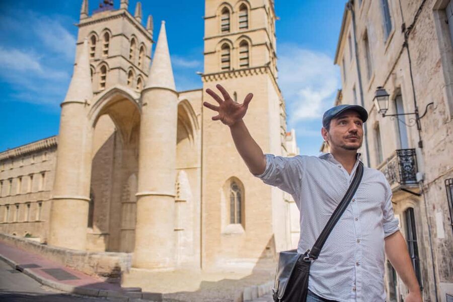 Legendary Montpellier: an interactive storytelling tour - How the interactive voting changes what you experience