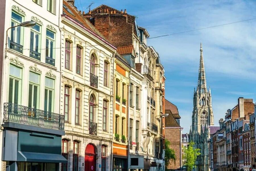 Lille : Vieux-Lille Walking Tour - The guide’s best skill: tips you can use right away