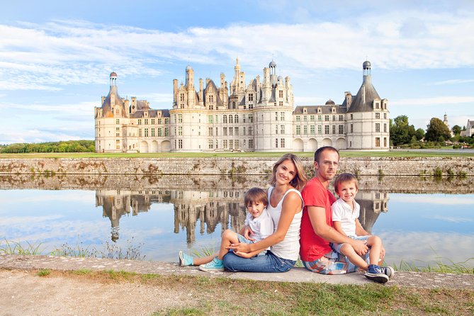 Loire Valley Castles Trip with Chenonceau and Chambord from Paris - Paris to the Loire Valley: leaving early so you can actually see châteaux