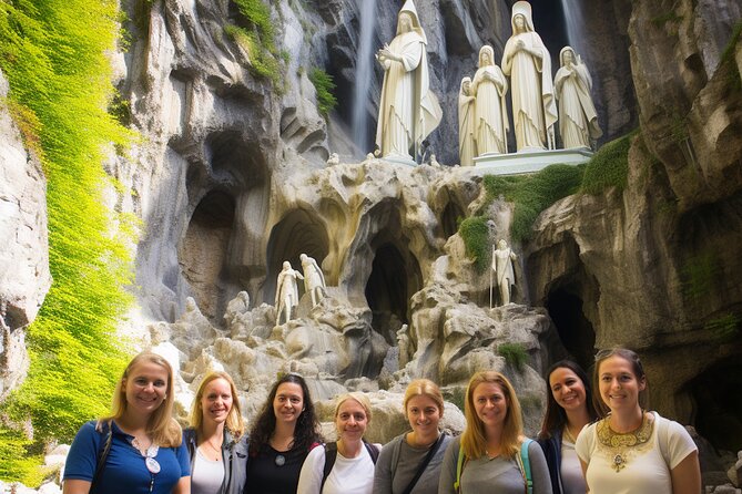 Lourdes, Guided Walking Tour in the Sanctuary - The Sanctuary Walk Plan, 2 hours with one main focus