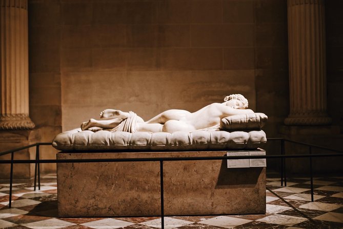 Louvre Museum Paris Essential Guided Tour Semi-Private 6ppl Max - Paintings with big names: Delacroix and Michelangelo in context