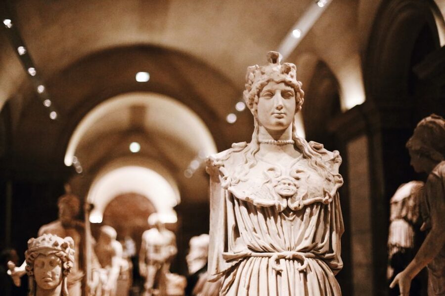 Louvre & Orsay Masterpieces - Guided Tour up to 6 guests 5h - Art rebellions and techniques, not just big names