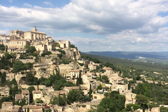 Luberon, Roussillon & Gordes Half-Day Tour from Avignon - Luberon Regional Natural Park: why the villages feel preserved