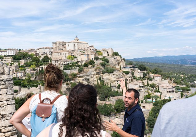 Luberon Villages Half-Day Tour from Aix-en-Provence - Bonnieux Photo Stop: Short, But High-Impact Views