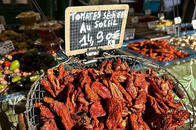 Lunch in Provence: Discovering Local Flavors in Aix-en-Provence - Who should book this lunch tasting in Aix