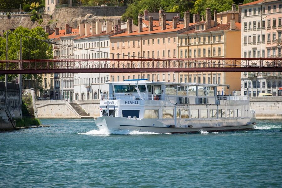 Lyon 2.5-Hour Dinner Cruise - Should you book the Lyon 2.5-Hour Dinner Cruise?