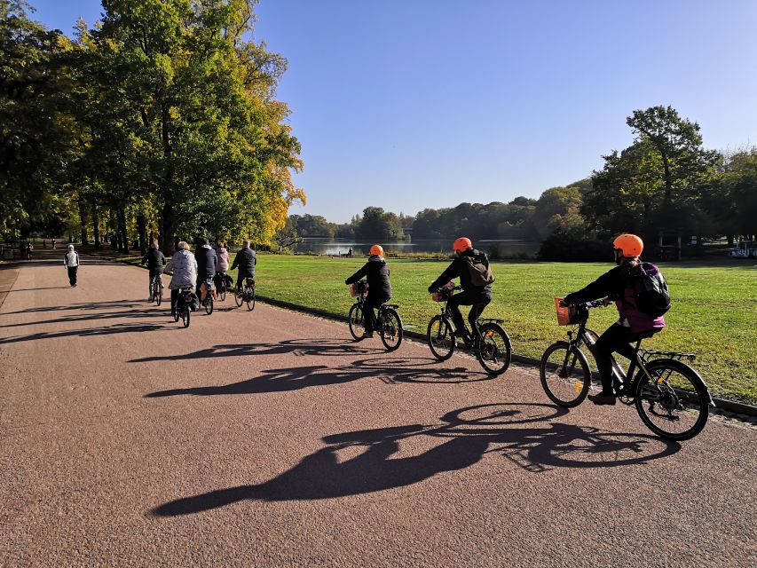 Lyon: 2-Hour Electric Bike Tour with a Local Guide - Parc de la Tête dOr: boating-lake calm and serious park time