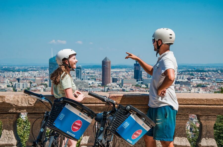 Lyon: 2-Hour Panoramic E-Bike Tour - The Short Training, Then Saint-Jean Cathedral as Your Launch Pad