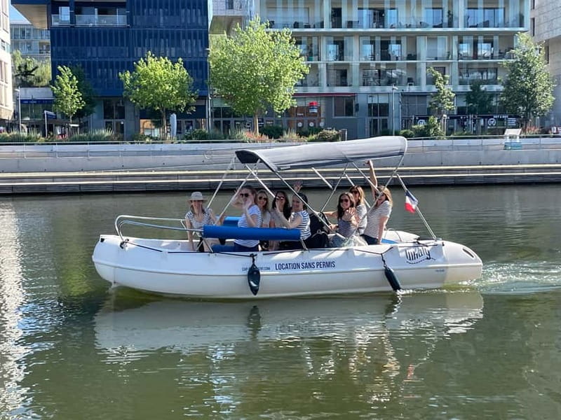 Lyon: Boat Rental without a License - Key highlights at a glance
