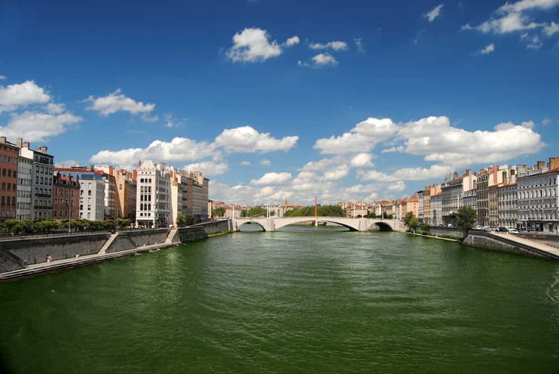 Lyon City Card: Public Transport & More Than 40 Attractions - Unlimited TCL transit: how to use it without getting stuck