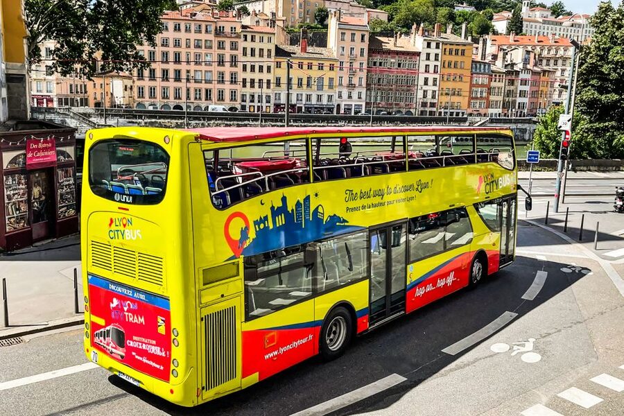 Lyon City Hop-on Hop-off Sightseeing Bus Tour - REWIND audio on your phone: great when it works