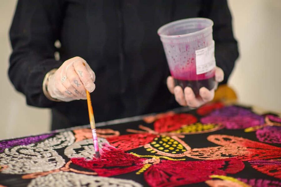 Lyon: Create your own traditional Lyonnais silk square - From painted silk to finished keepsake: what the workshop does after class