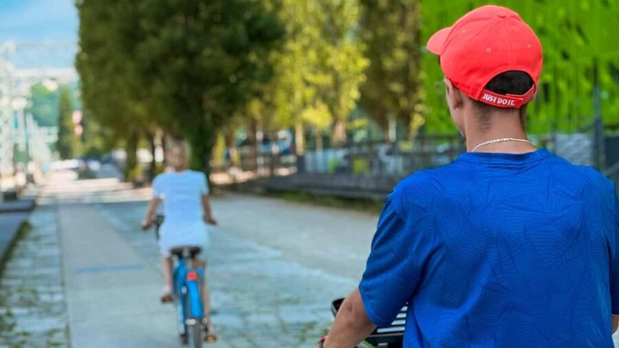Lyon: Guided City Bike Tour - Key highlights at a glance
