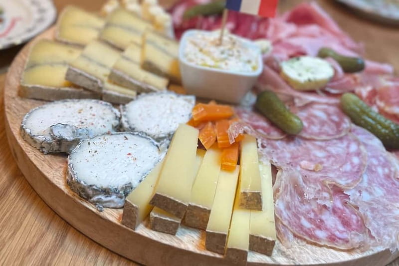 Lyon: Guided Food Tour with Tastings - Cheese and charcuterie: the stop that turns into a conversation