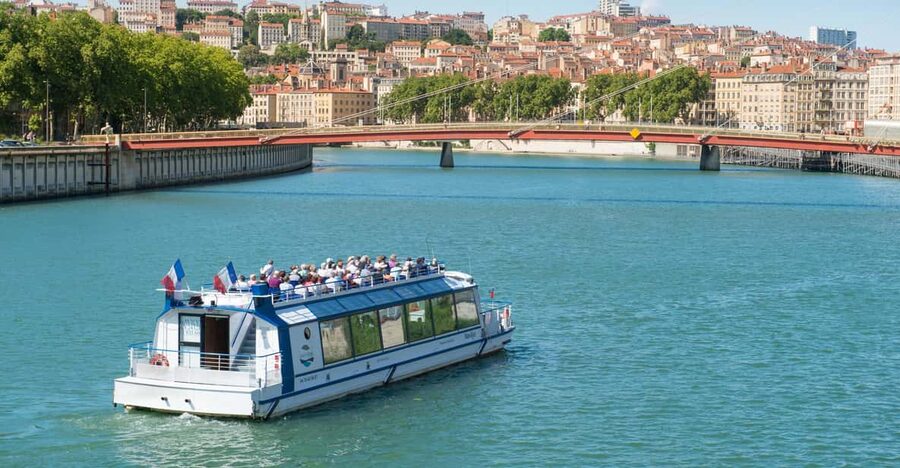 Lyon: Guided Sightseeing Cruise - Key things to know before you board